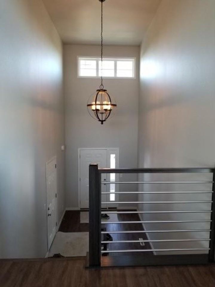 160 3rd Ave Sw - Photo 3 of 9