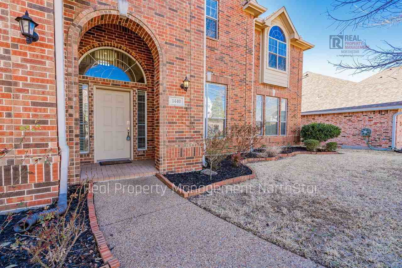 1440 Misty Cv - Photo 3 of 50