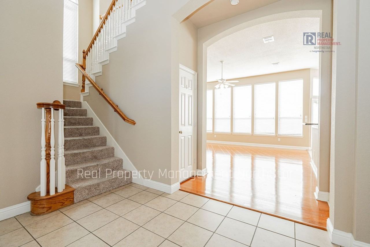 1440 Misty Cv - Photo 5 of 50