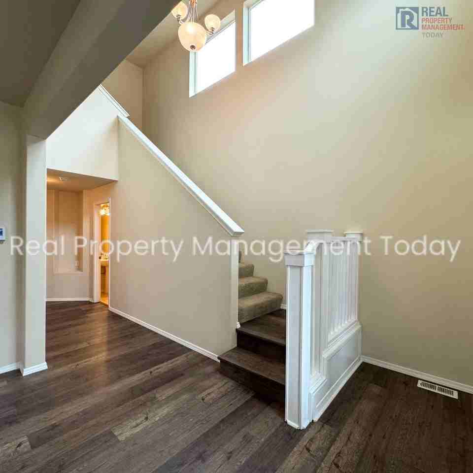 18107 15th Ave E - Photo 6 of 19