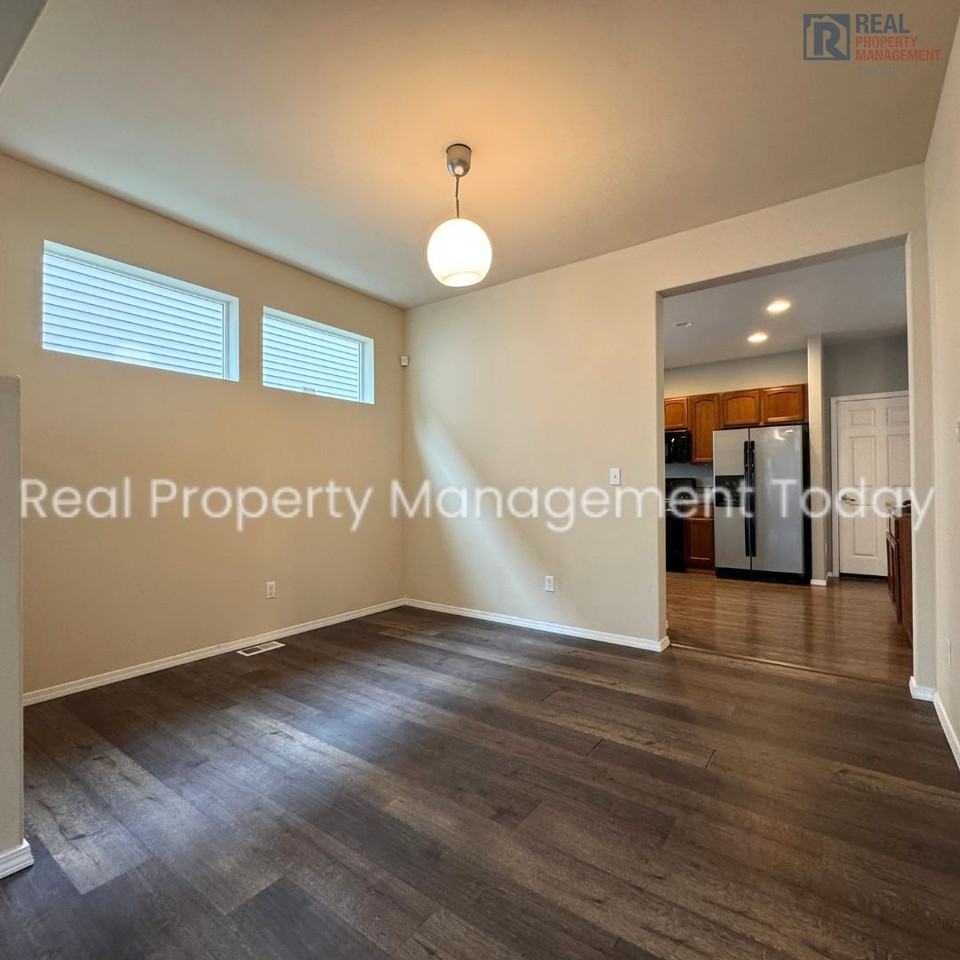 18107 15th Ave E - Photo 7 of 19