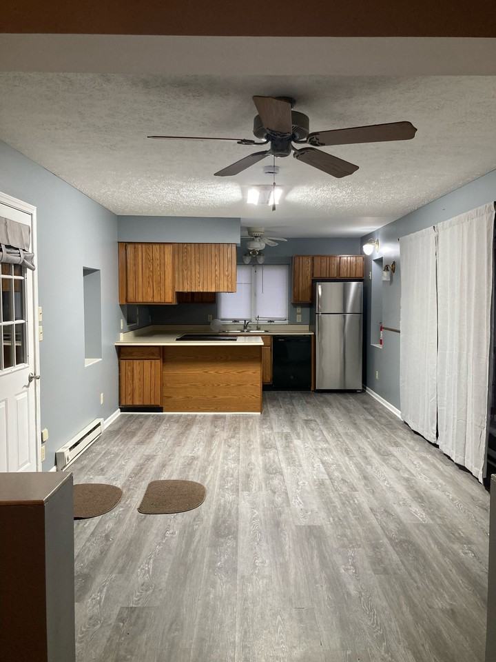 6147 Wilcox Rd - Photo 3 of 12