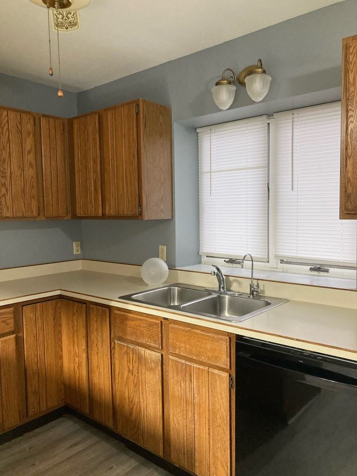 6147 Wilcox Rd - Photo 5 of 12