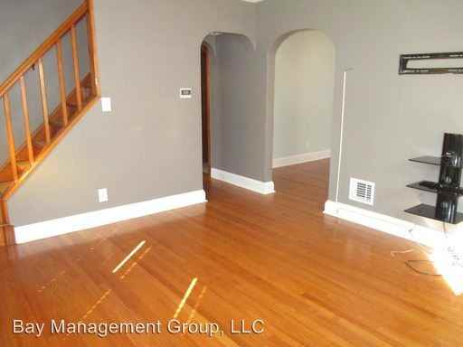6738 Boston Ave - Photo 3 of 16