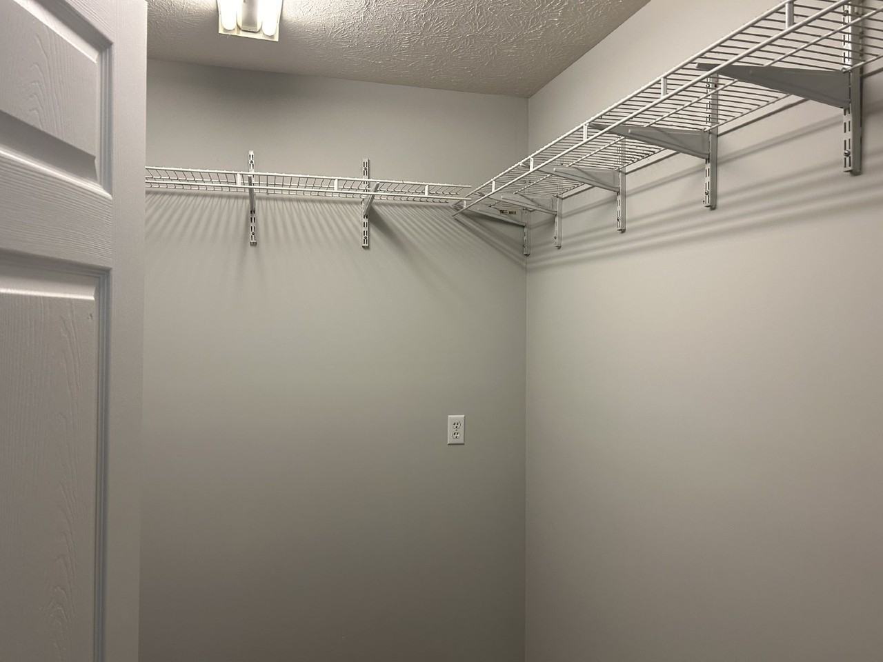 628 Clifton Ln - Photo 5 of 8