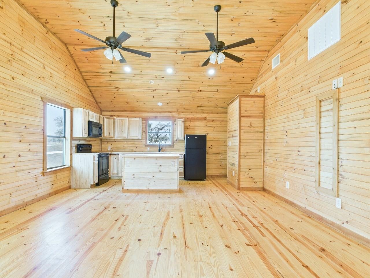 133 Hill Country Cabin Ln - Photo 3 of 15