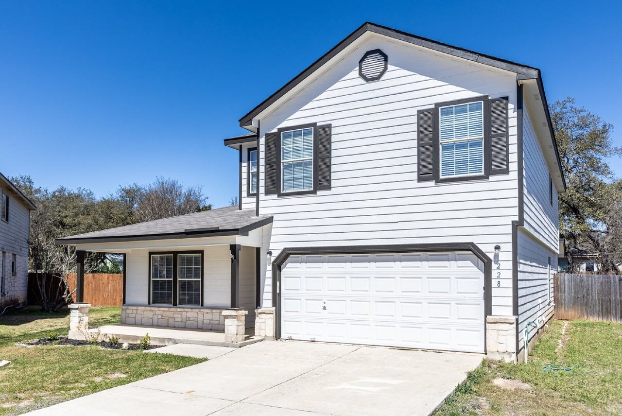 228 Sophia Cir - Photo 2 of 42