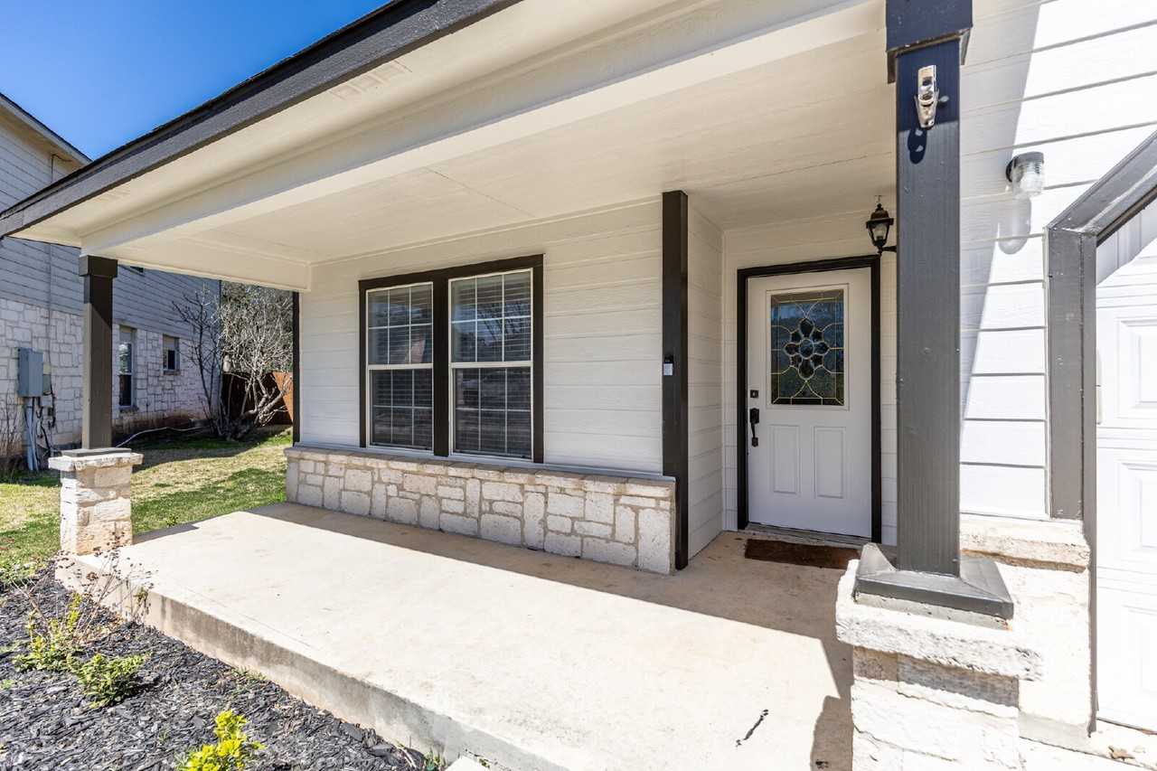 228 Sophia Cir - Photo 3 of 42