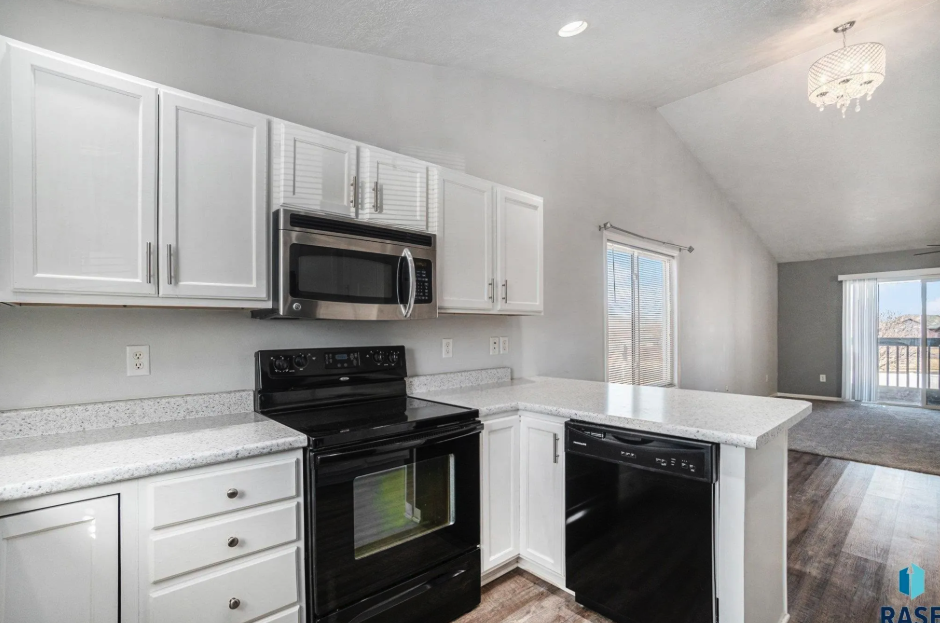 3606 W Hughes Pl #3606 - Photo 5 of 26