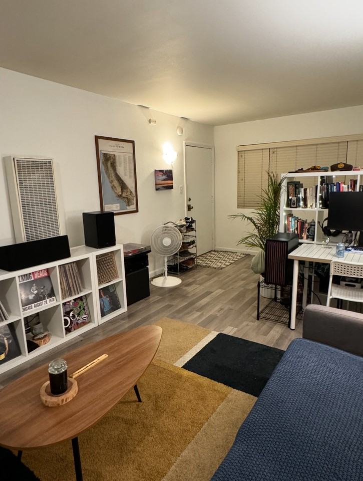 1938 S Garth Ave #3 - Photo 3 of 8