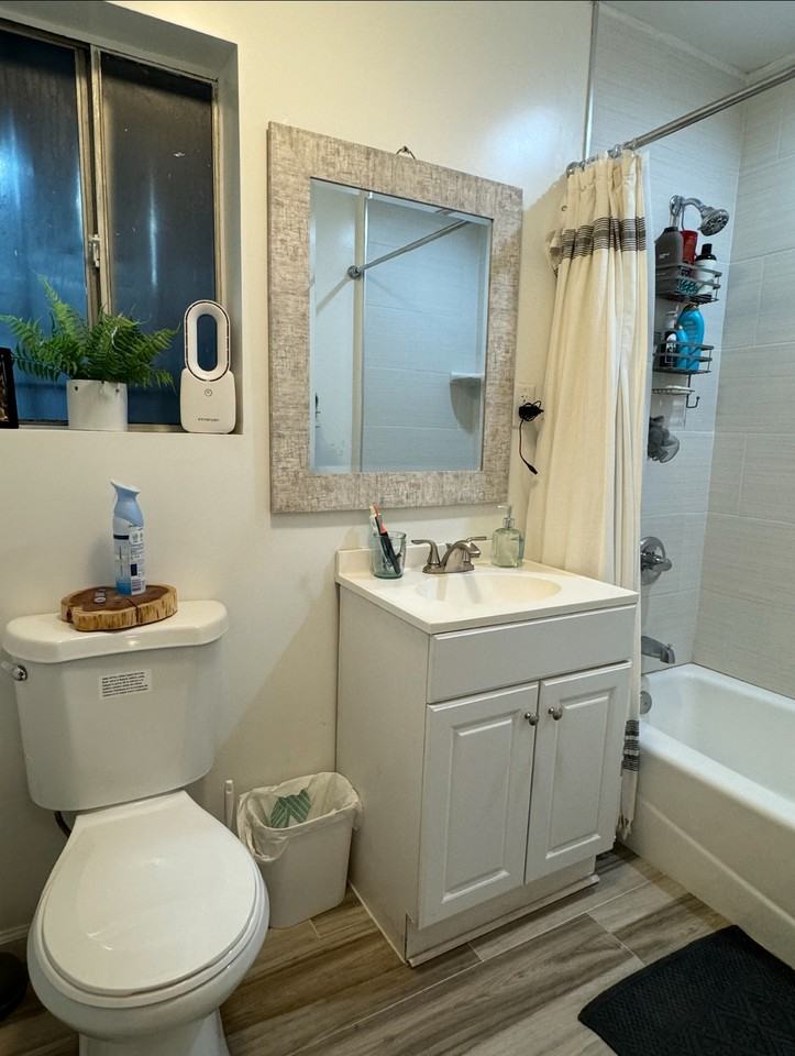 1938 S Garth Ave #3 - Photo 7 of 8