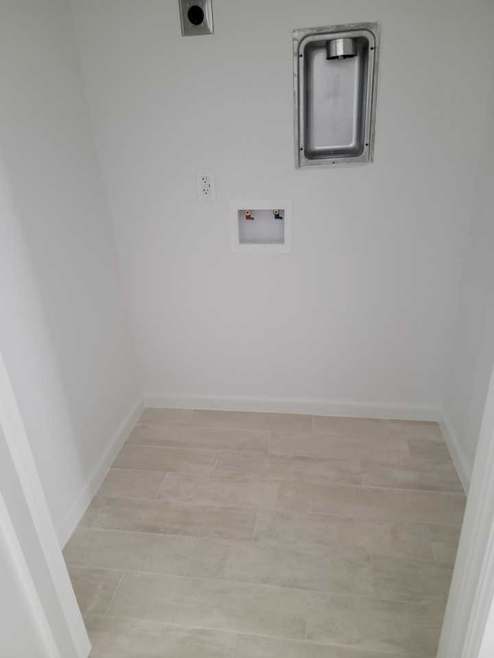 Hidalgo Circle #B2 - Photo 5 of 20