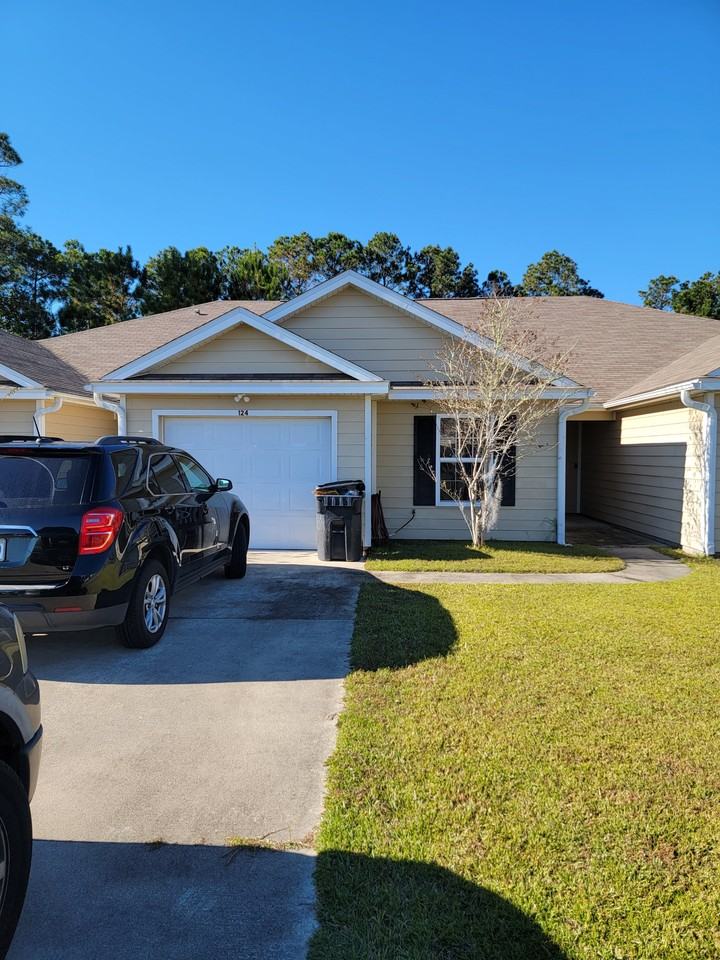 124 Ashwood Circle #NA - Photo 2 of 9