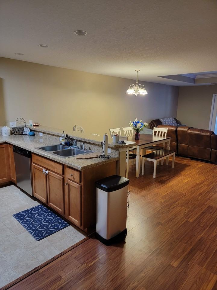 124 Ashwood Circle #NA - Photo 3 of 9