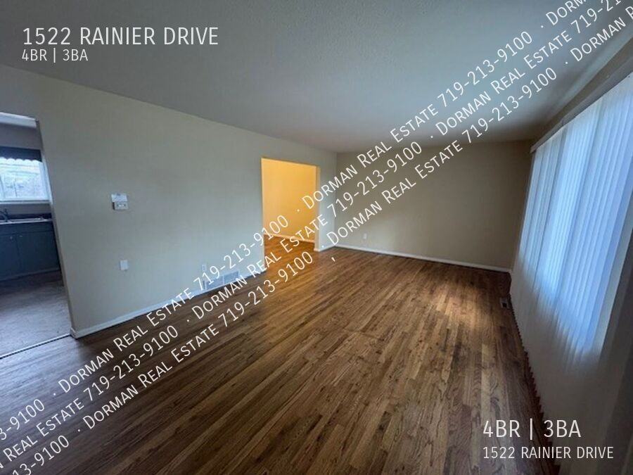 1522 Rainier Dr - Photo 2 of 17