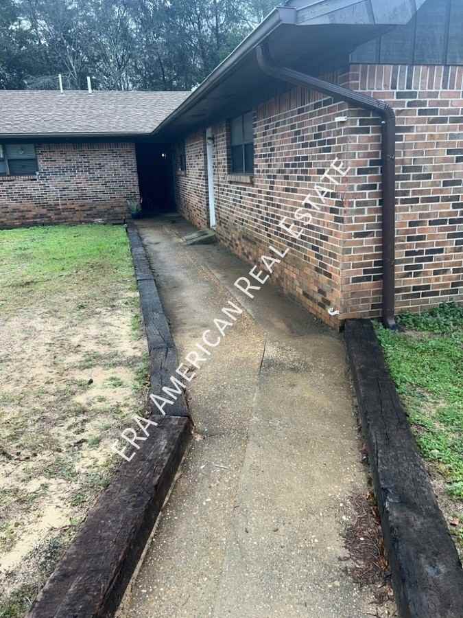 68 Twin Trees Drive - Photo 2 of 9