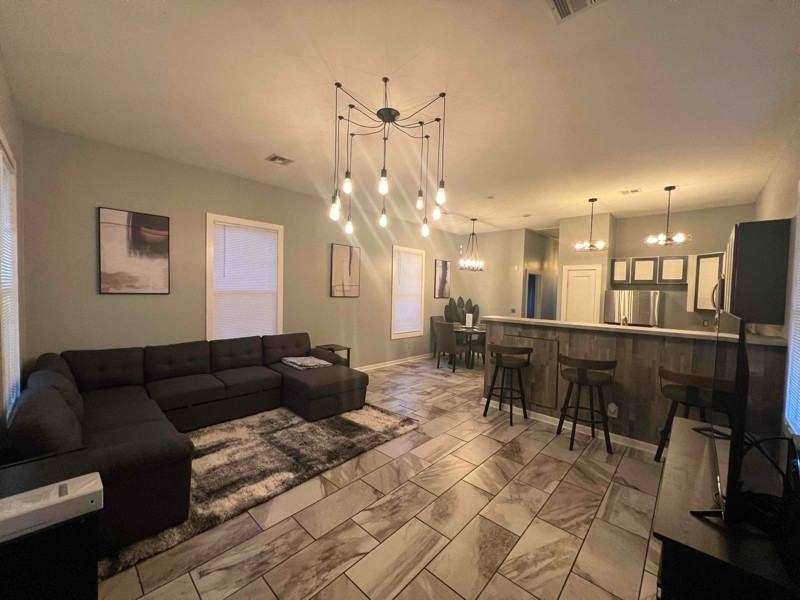 1835 Andry St - Photo 2 of 10