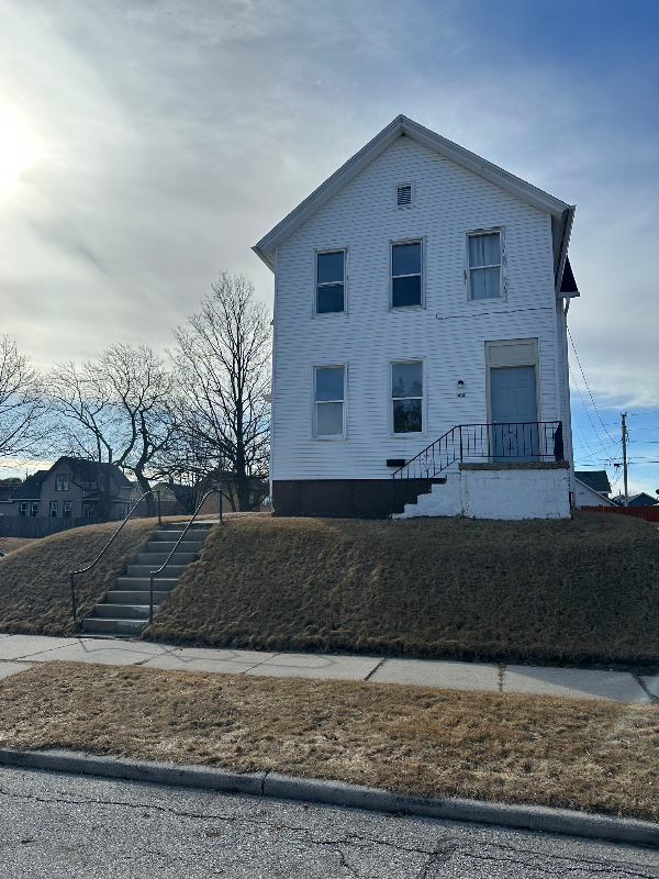 903 High Ave #1806S9thST - Photo 2 of 15