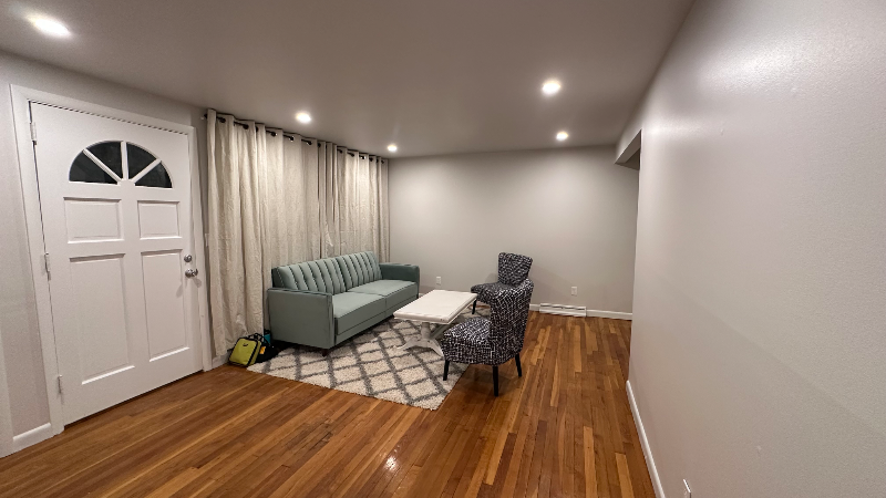 00 Circular Ave - Photo 3 of 11