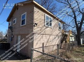 featured image of 1120 1/2 S 9th St