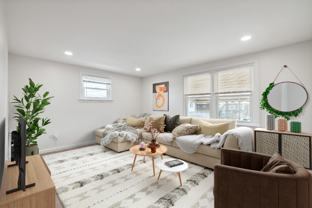 4241 Aldine St #2ndFL - Photo 1 of 1