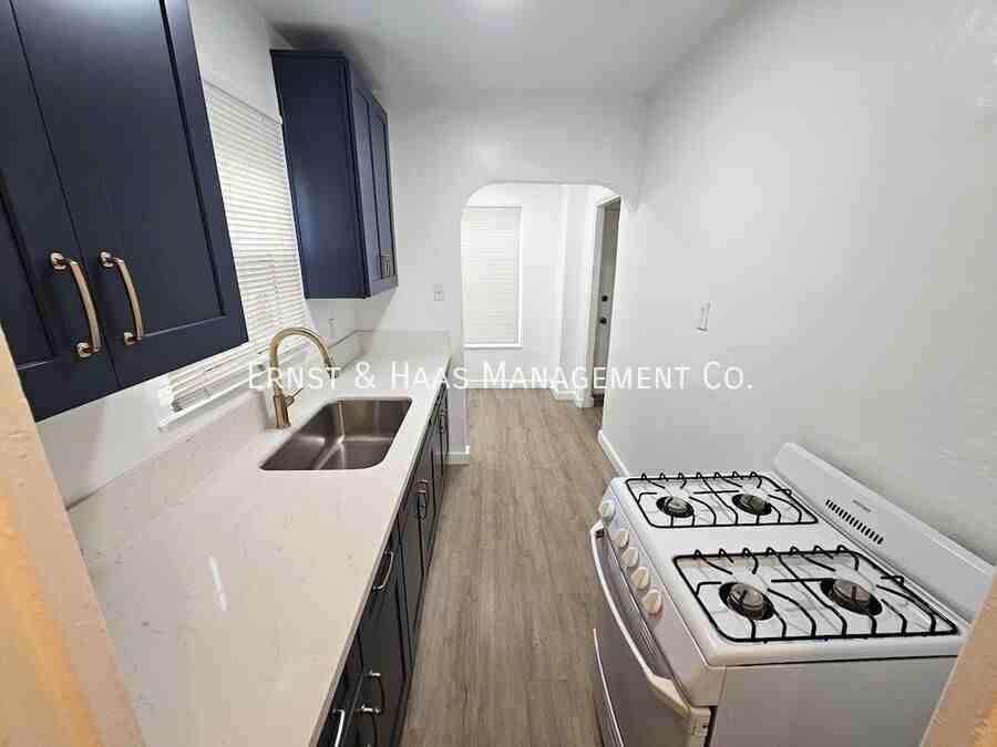 824 Belmont Ave - Photo 6 of 12