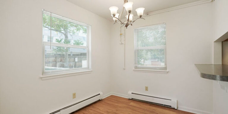 1946 Walnut St #A - Photo 3 of 9