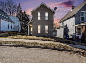 36 Grove St Ne - Photo 1 of 1