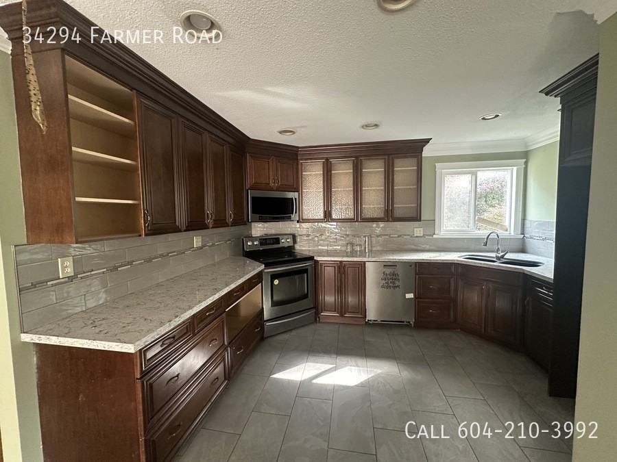 34294 Farmer Rd - Photo 2 of 18