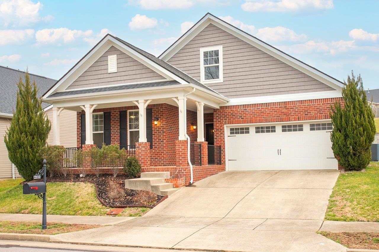 2112 Hickory Brook Dr - Photo 2 of 43