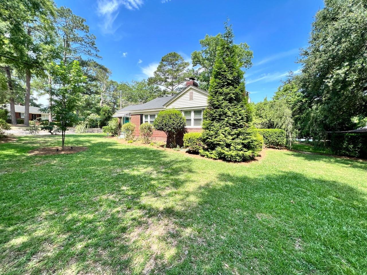 2603 Mills Dr - Photo 2 of 31