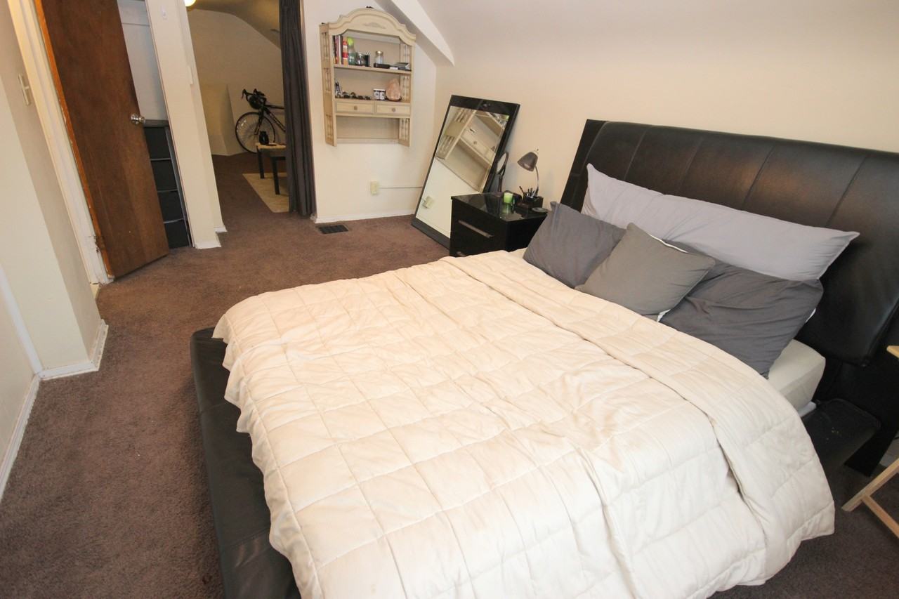 ATWOOD ST -- 164 - Photo 7 of 27