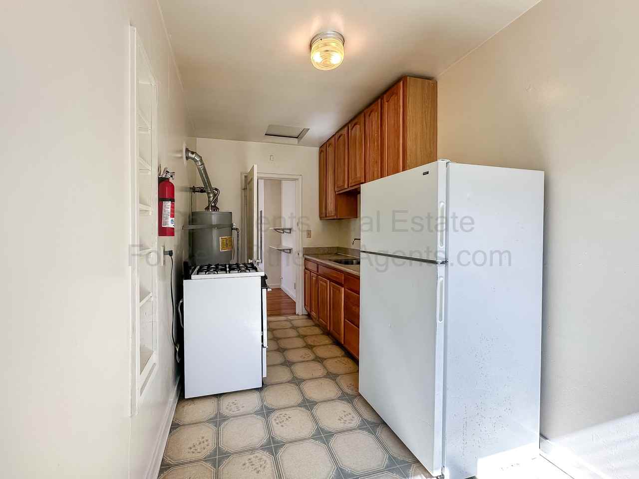 2710 Haste St - Photo 4 of 13