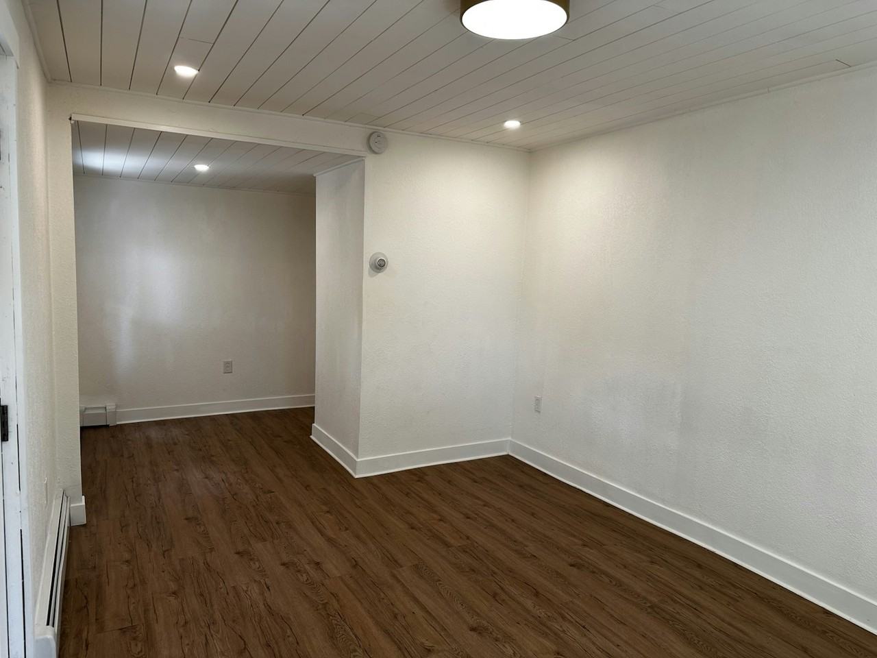 833 East Kiowa Street, Unit B - Photo 4 of 8