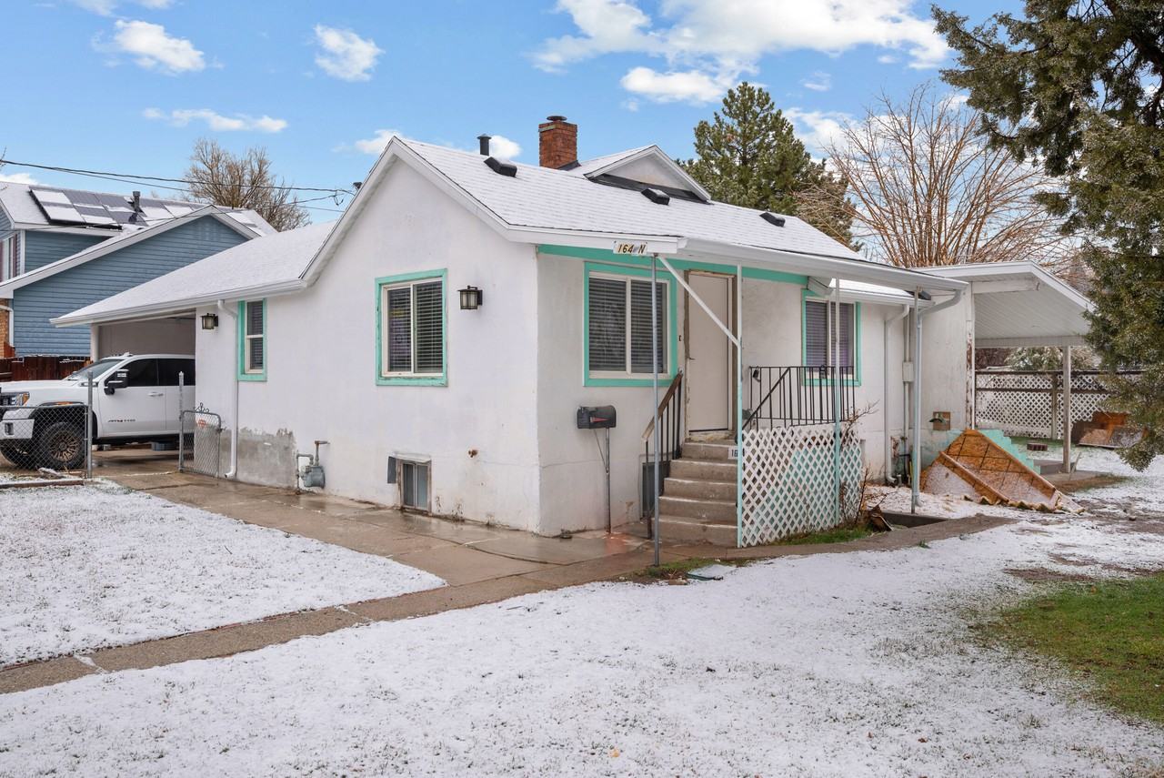 164 N 1000 E - UP - Photo 3 of 27