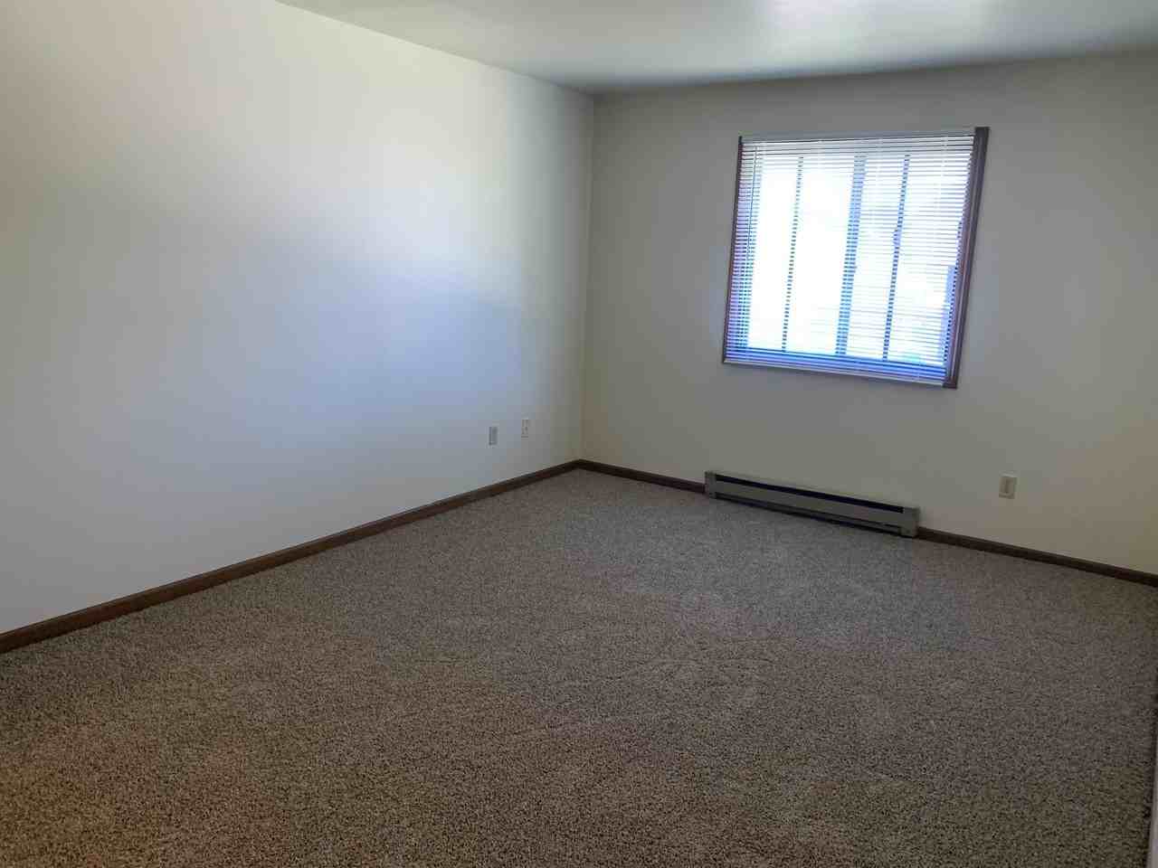 5941-5945 Joanne Drive - Photo 6 of 8