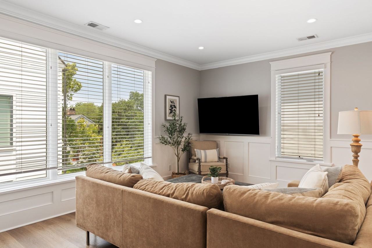 Sanctuary Court - Photo 3 of 50