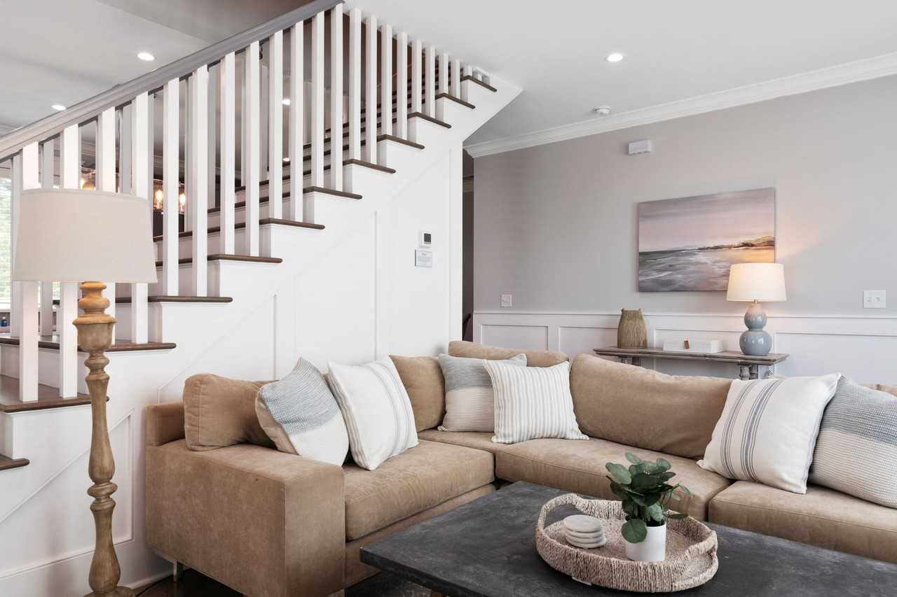 Sanctuary Court - Photo 4 of 50