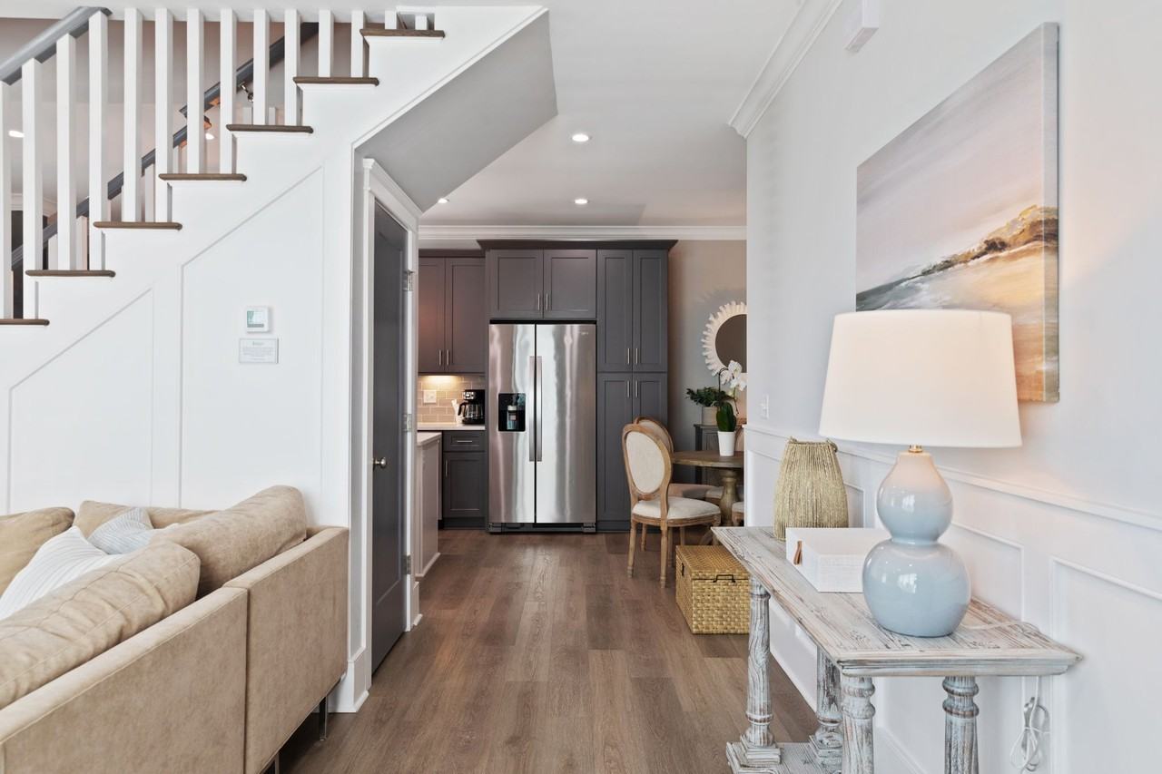 Sanctuary Court - Photo 6 of 50