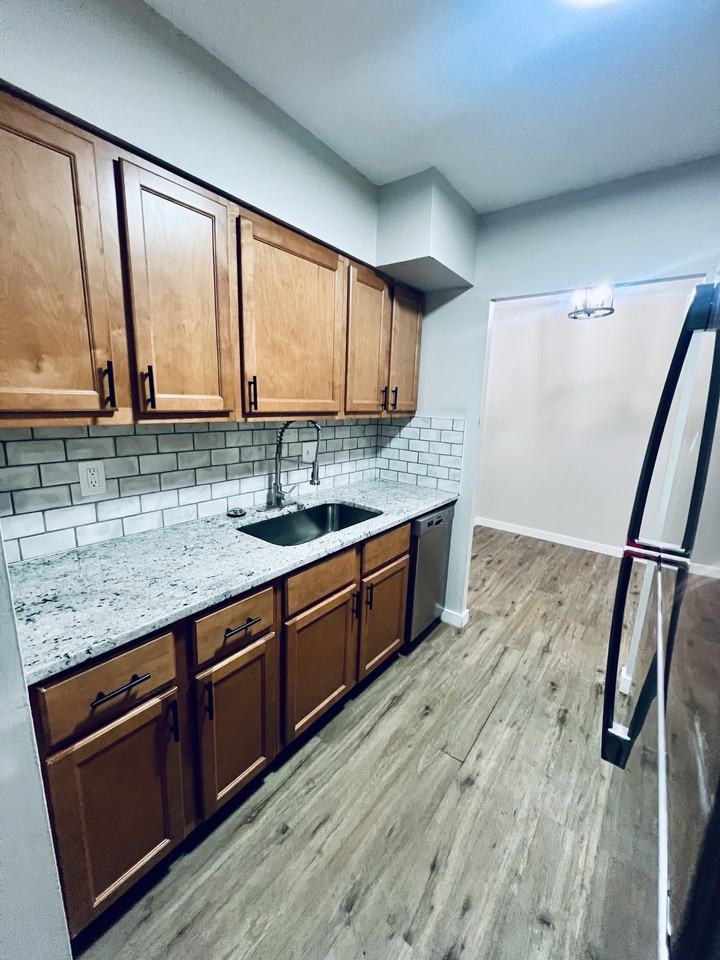 Provincial Court - Photo 7 of 21