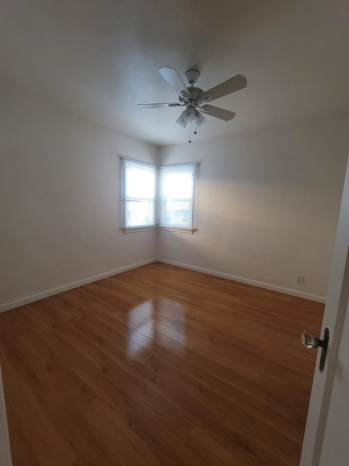 Monterey - Photo 5 of 7