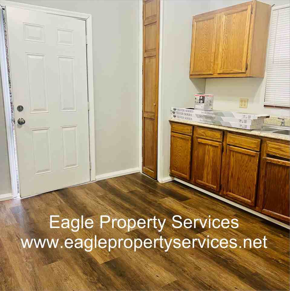 Dodson Avenue Apartments - Photo 3 of 12