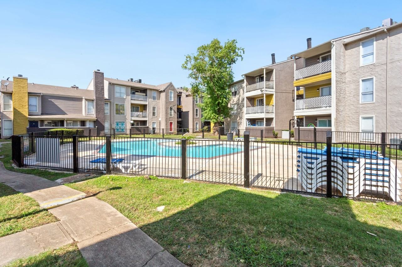 Parkway And Parkgreen On Bellaire - Photo 7 of 26