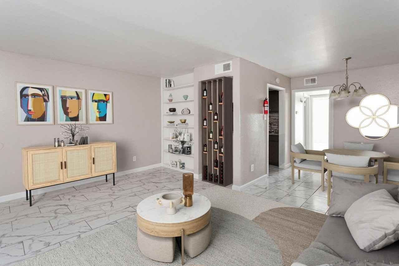 Sharpstown Manor - Photo 2 of 19