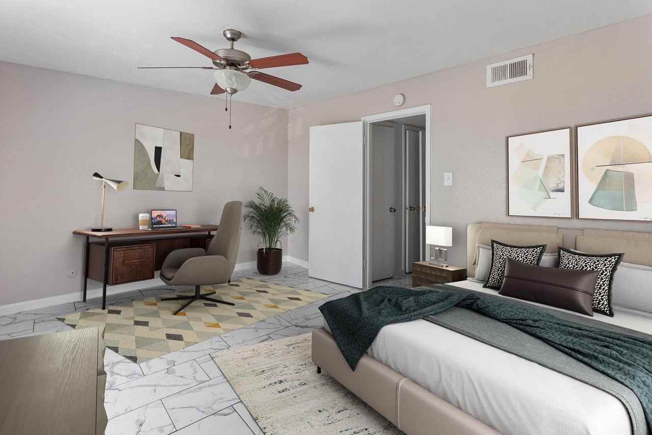 Sharpstown Manor - Photo 3 of 19