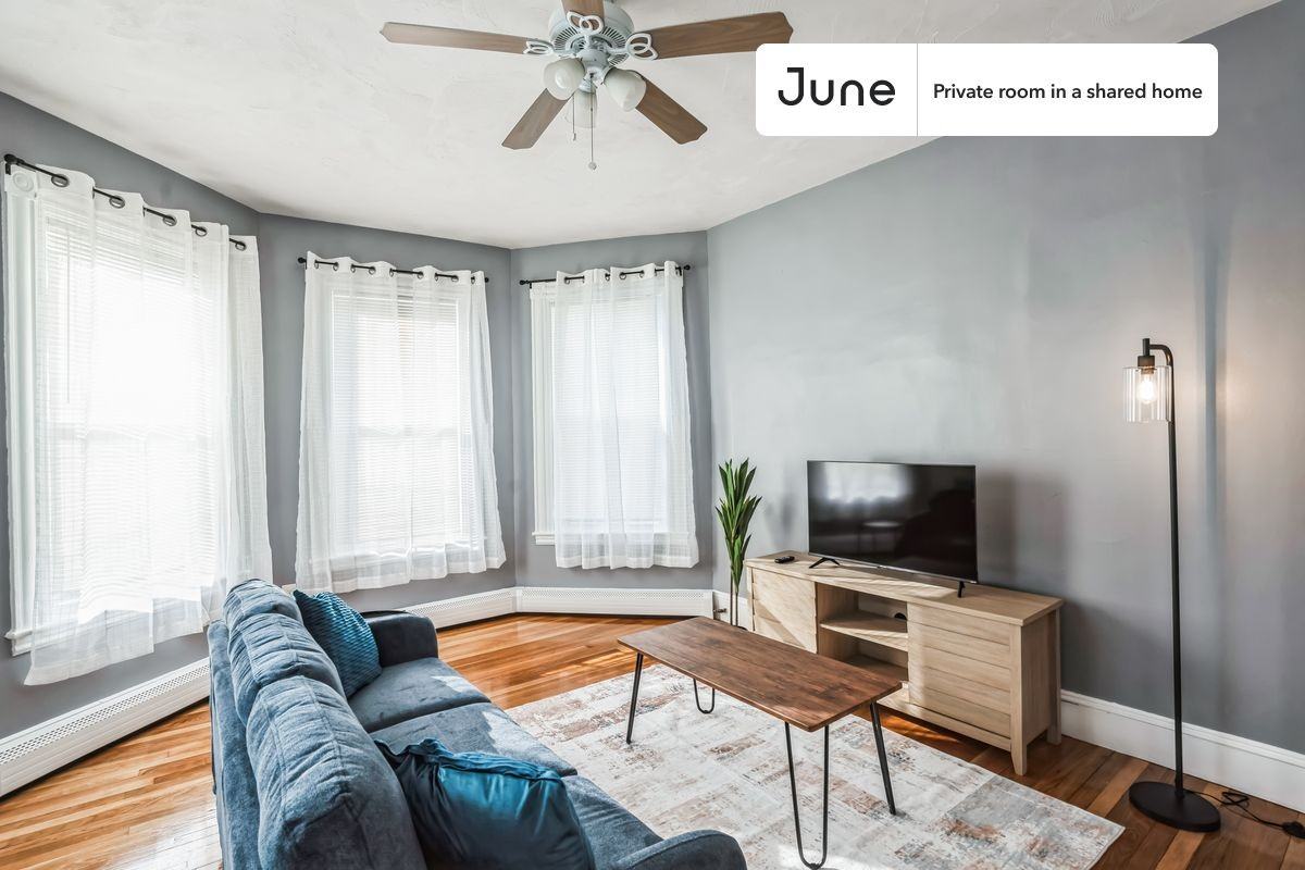 19 Harrison St #D - Photo 6 of 16