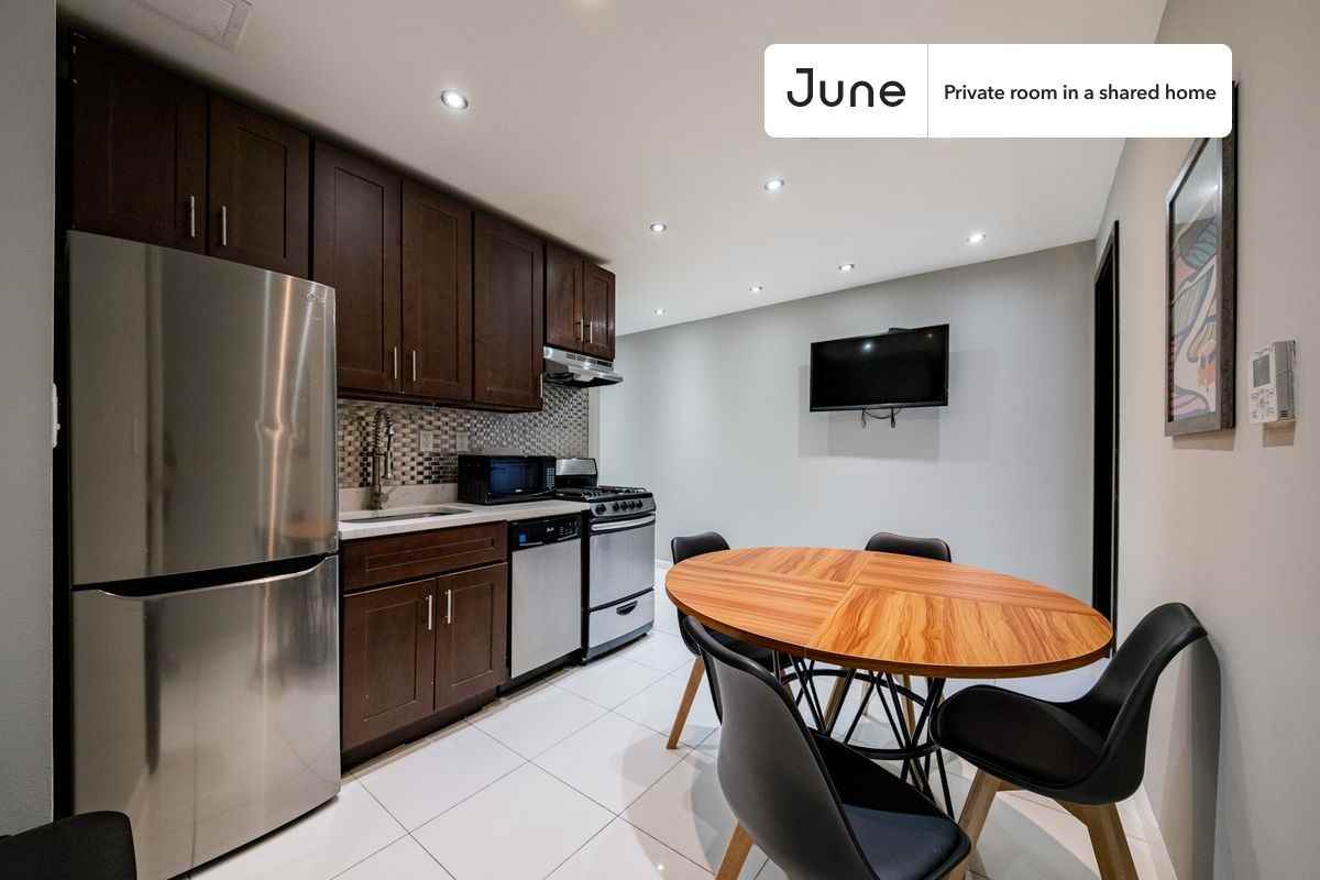 354 W 110th St #D - Photo 6 of 10