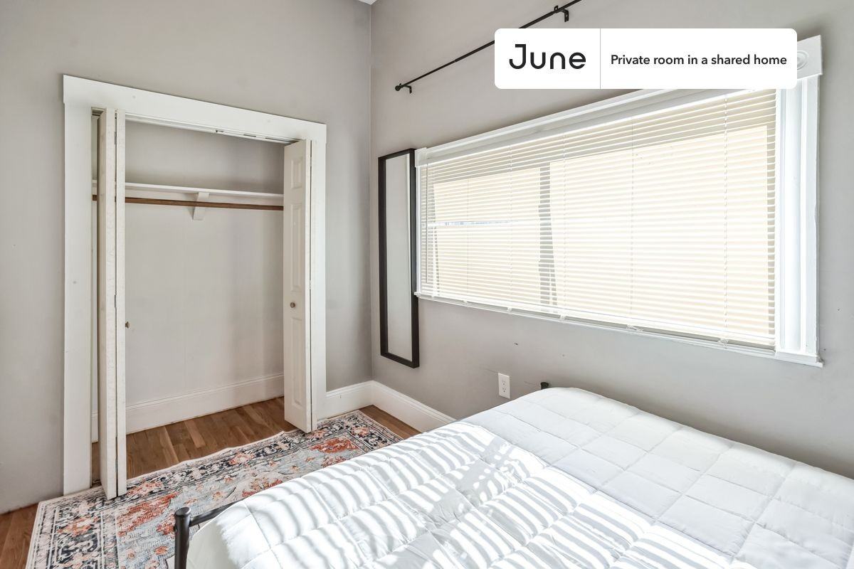 33 Adamson St #A - Photo 2 of 12