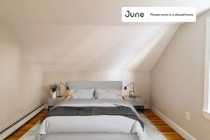 featured image of 678 Bennington St #D