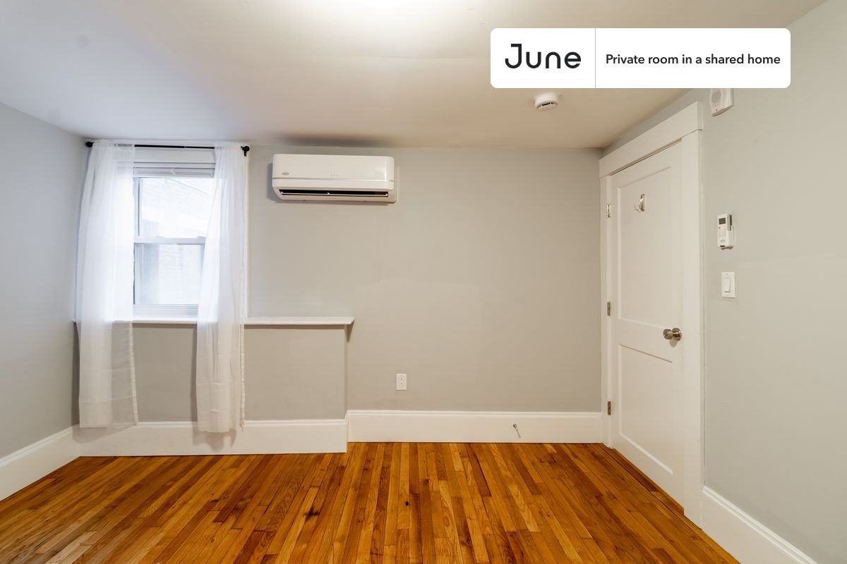 190 Kelton St #D - Photo 4 of 15